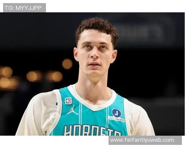 卡尔克布伦纳表现抢眼四投全中贡献双十数据但致命失误令人惋惜